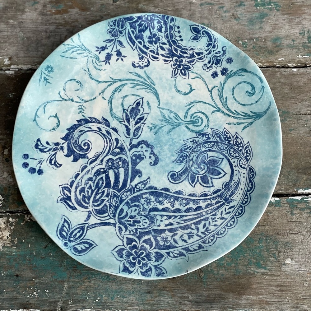 2 Maxcera Paisley Blue Dinner plates